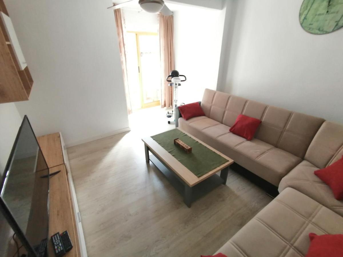 Domange I Apartment Alicante Bagian luar foto