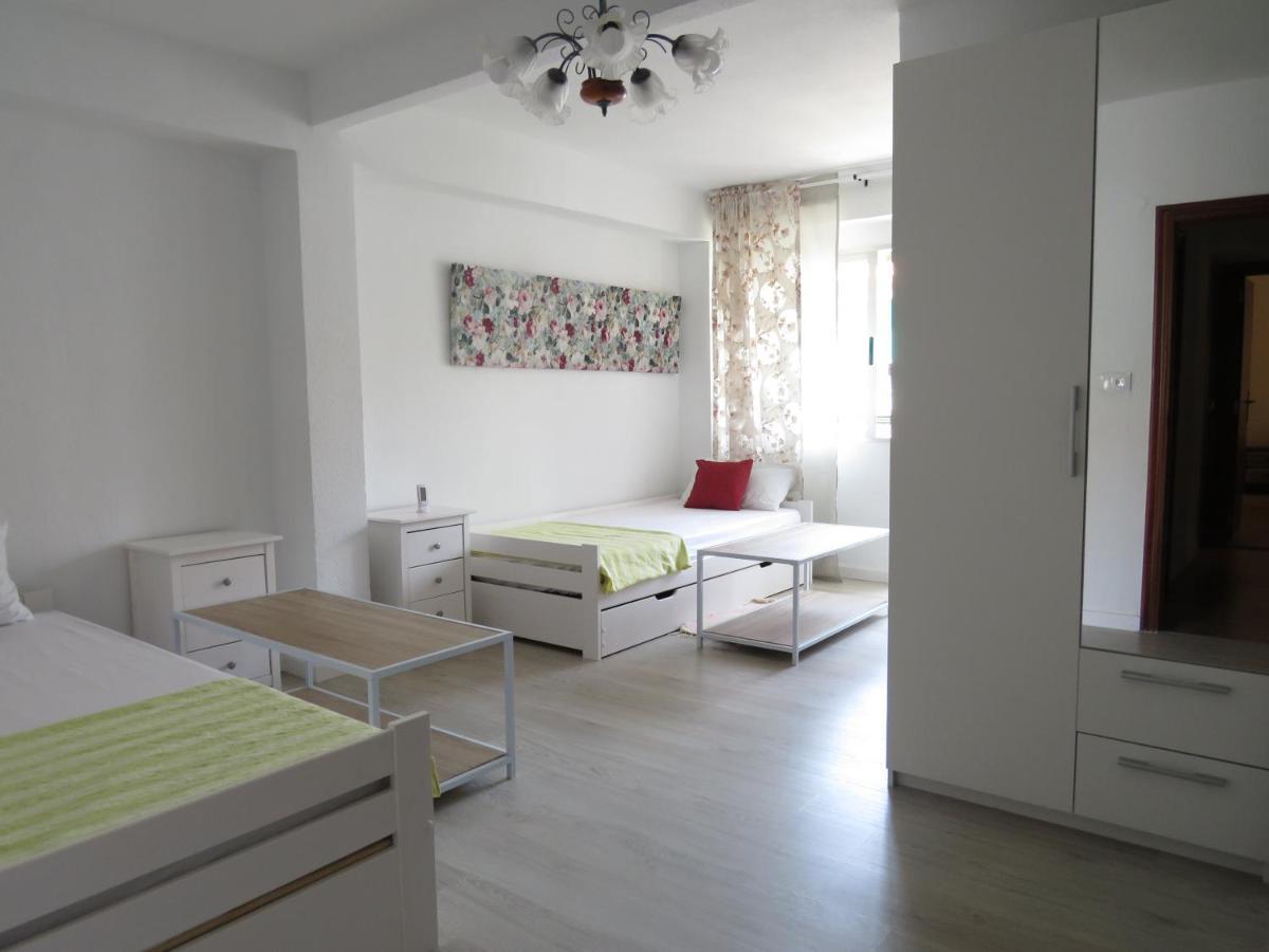 Domange I Apartment Alicante Bagian luar foto